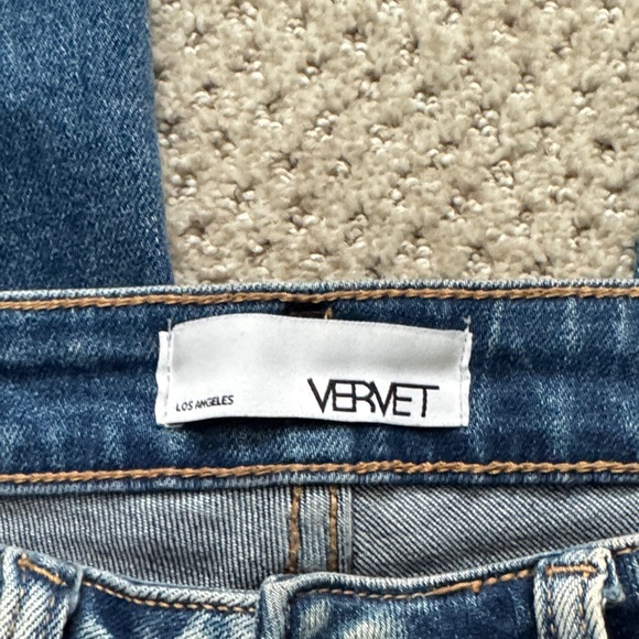 Vervet- Cropped Blue Jeans - Picture 6 of 9